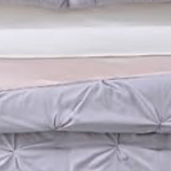 Reversible twin-xl comforter with sheet set, sham with pillow - Picture 3 of 5